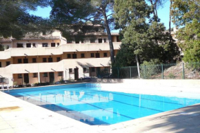 Nice 35m at 450m from the beach